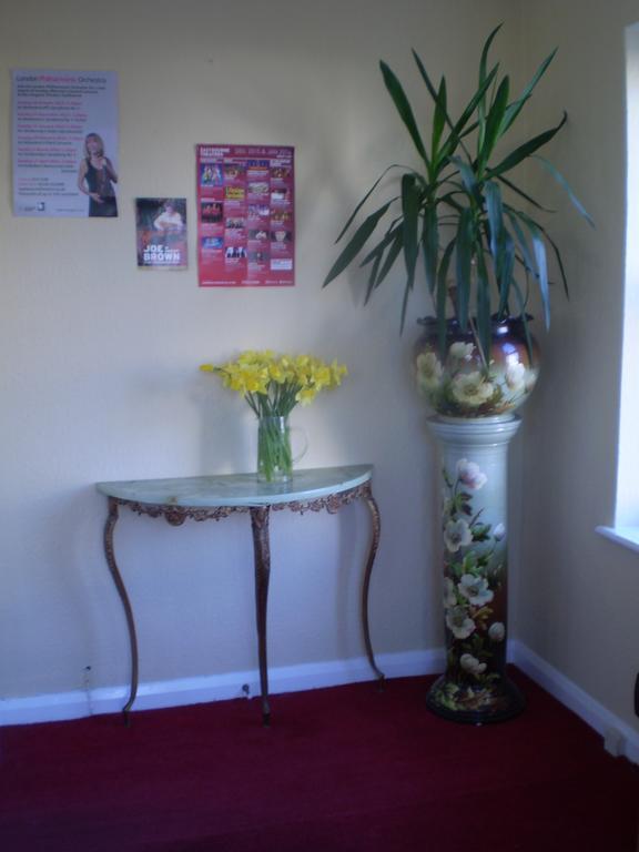 Park View Hotel Eastbourne Bagian luar foto