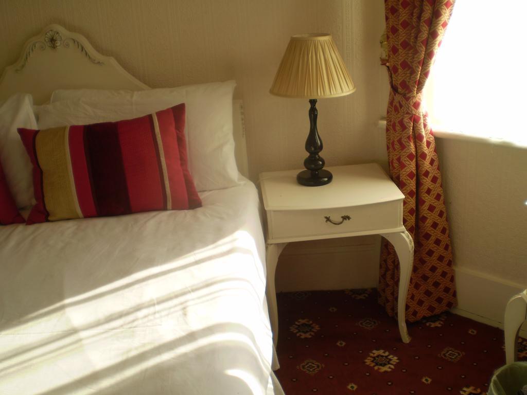 Park View Hotel Eastbourne Bagian luar foto