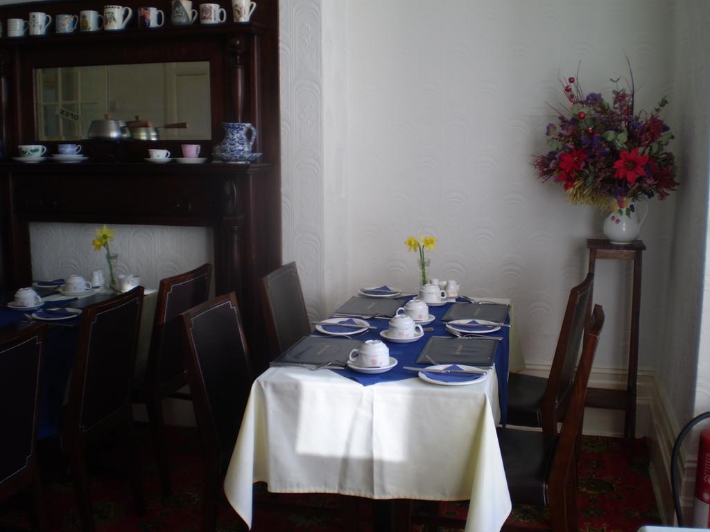 Park View Hotel Eastbourne Bagian luar foto