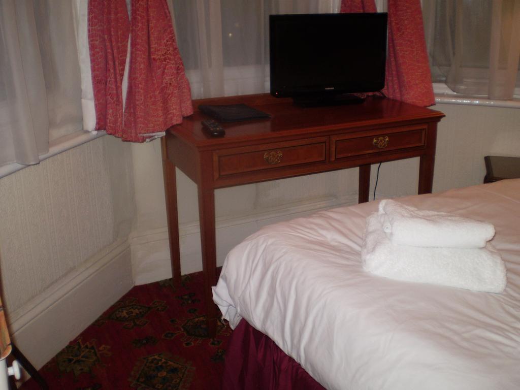 Park View Hotel Eastbourne Bagian luar foto