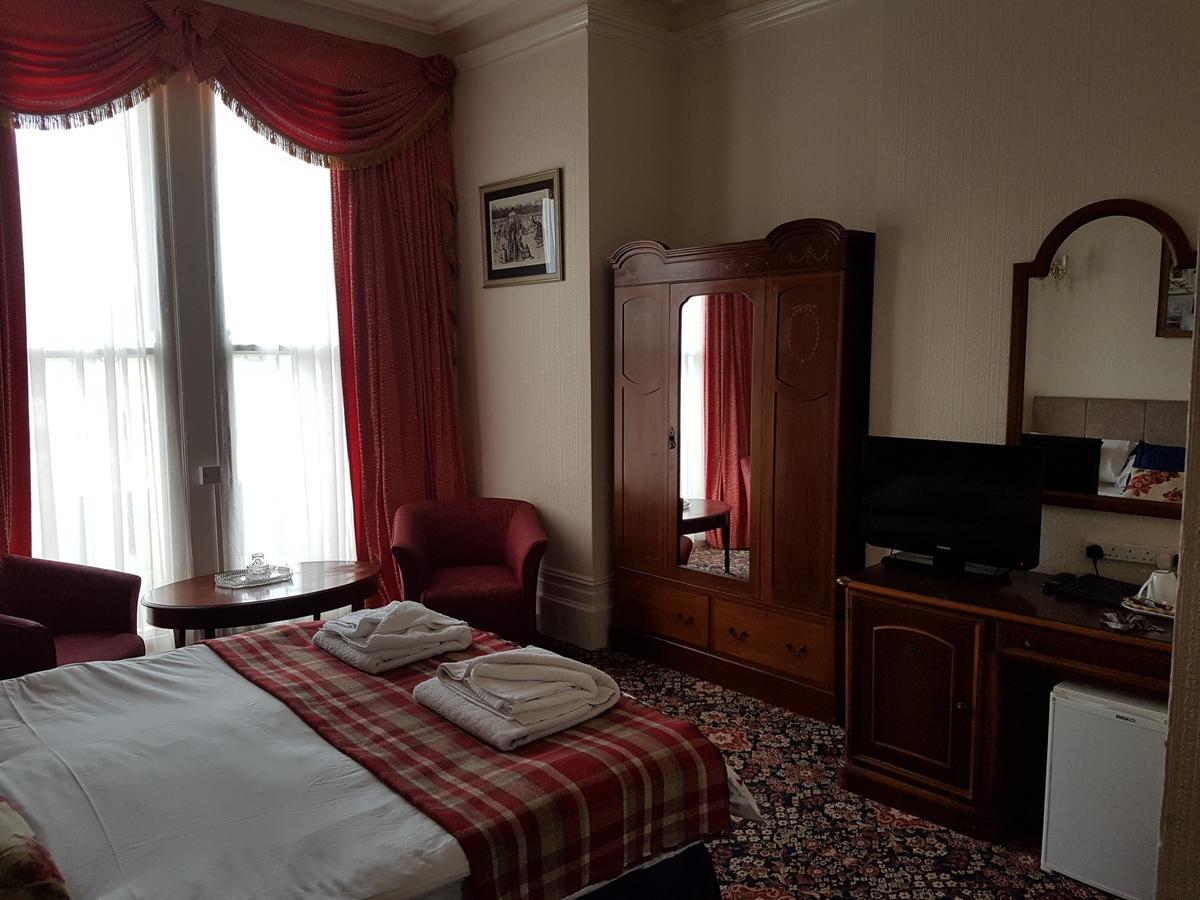 Park View Hotel Eastbourne Bagian luar foto