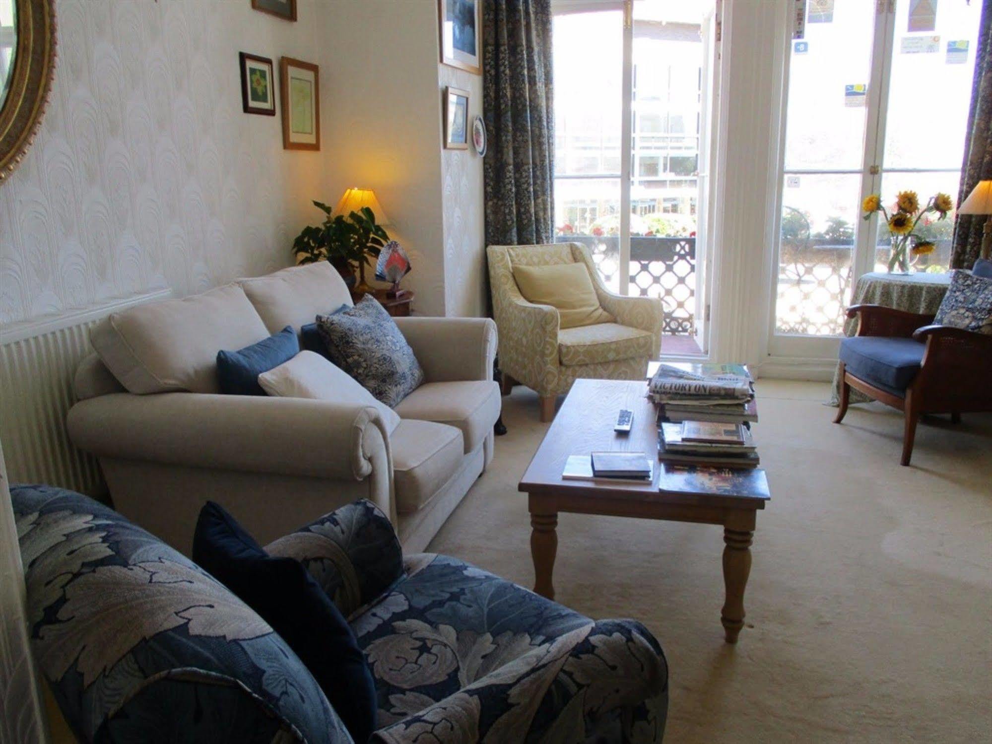 Park View Hotel Eastbourne Bagian luar foto