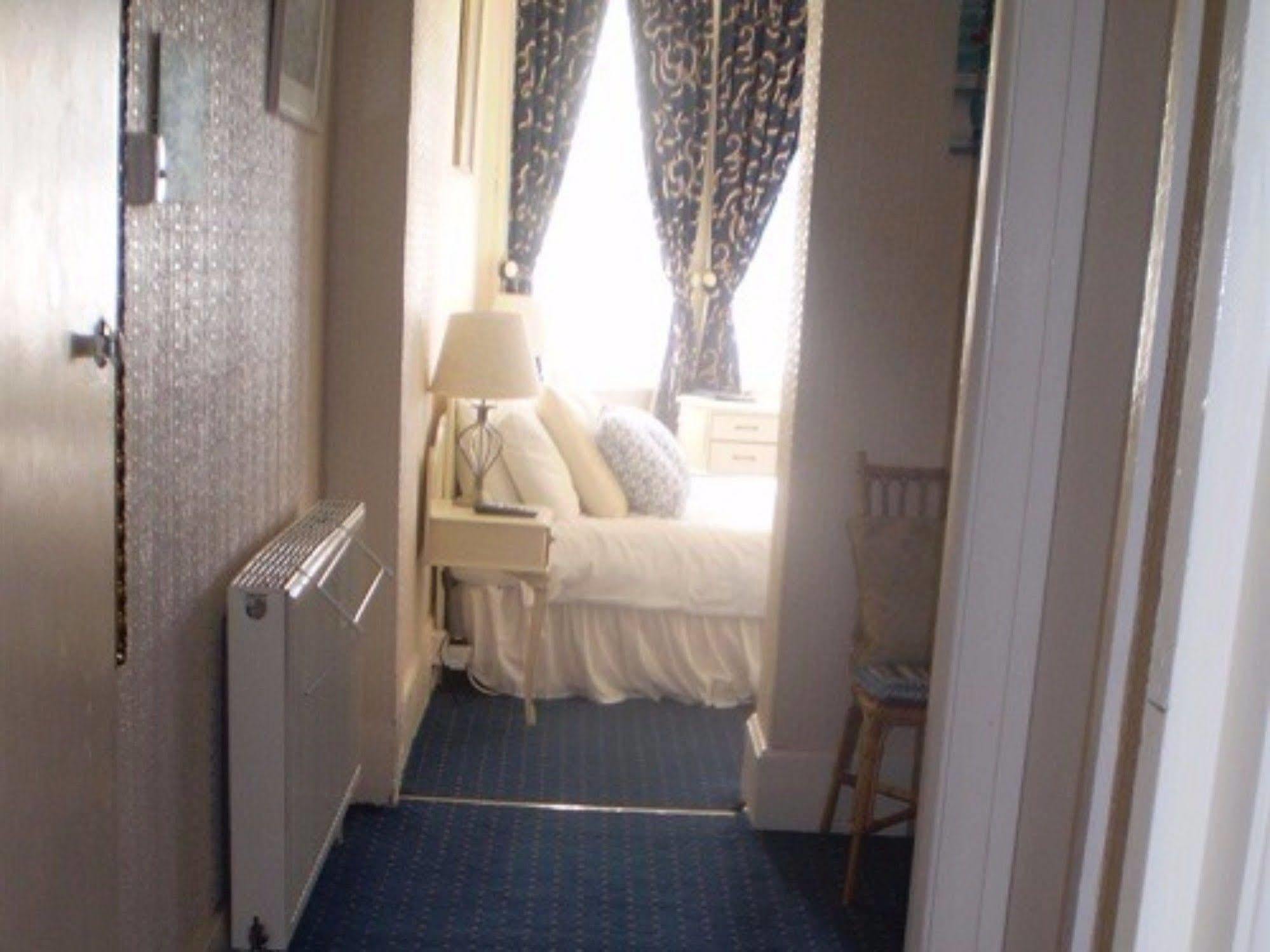 Park View Hotel Eastbourne Bagian luar foto
