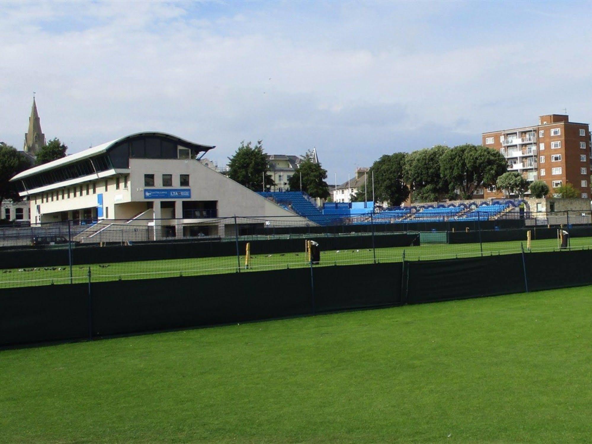 Park View Hotel Eastbourne Bagian luar foto